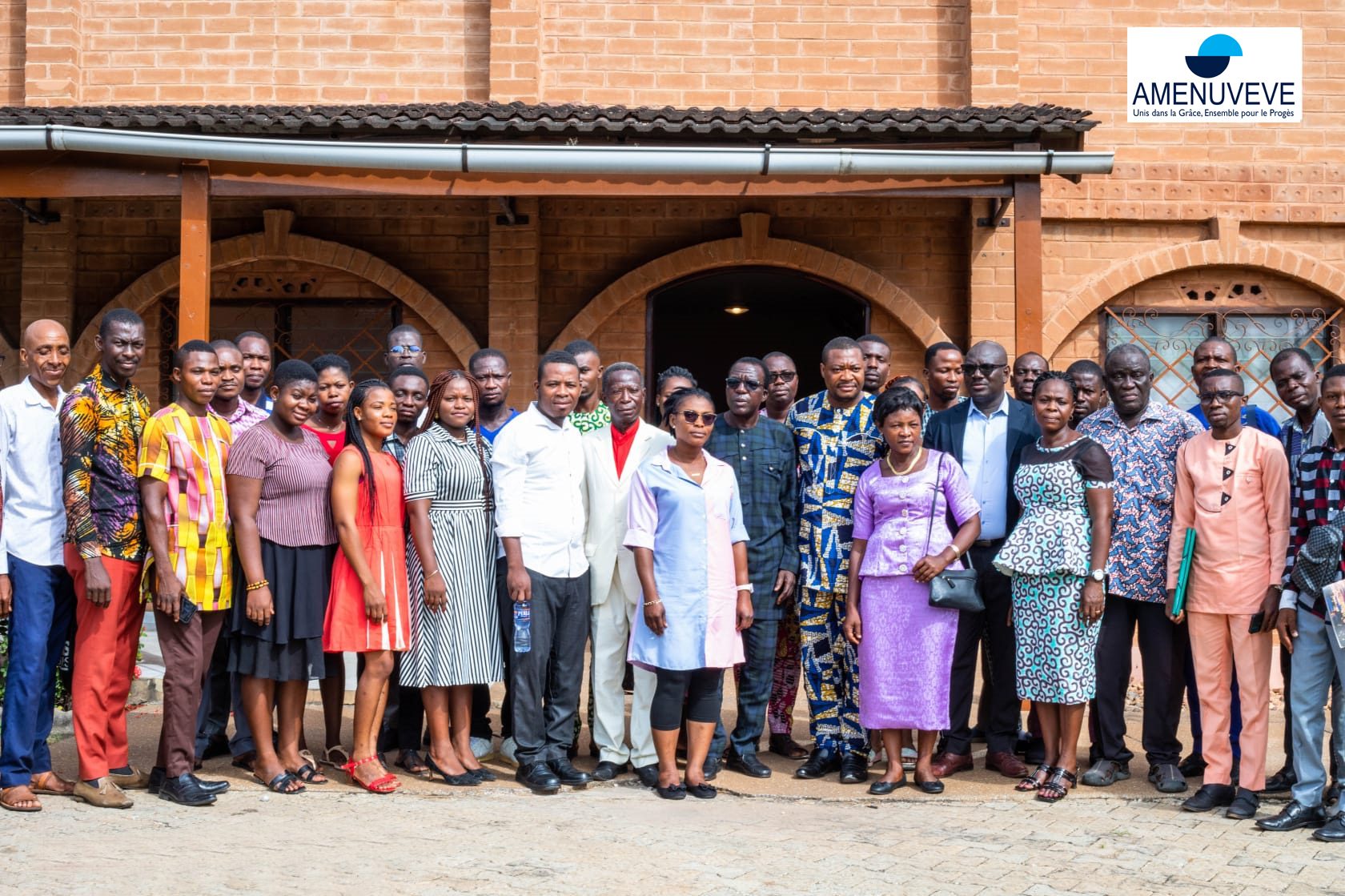 L'Association AMENUVEVE a organisé les 17 et 18 novembre prochains à Lomé-Togo un atelier de formation basé sur le modèle du brevet français BAFA (Brevet d’aptitude aux fonctions d’animateur) à l’endroit des établissements scolaires privés.  L’objectif de cette formation, est de former les responsables  et des excursions scolaires dans leur mission d’encadrement des enfants et des adolescents au cours des sorties récréatives et de découvertes.